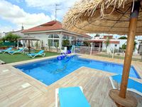 Genießen Sie Ihren Urlaub im Ferienhaus LA PERLA in Riumar im Ebro-Delta an der Costa Dorada. Mehr Informationen finden Sie auf RIOMAR.NET