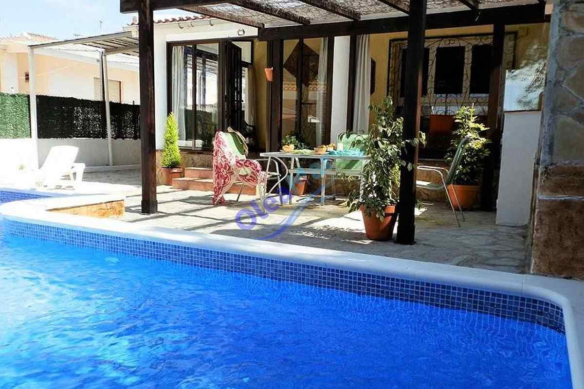 Ideal für den Spanienurlaub mit Hund. Gernießen Sie Ihren Uraub in einem hübschen Ferienhaus vermittelt durch RIOMAR.NE