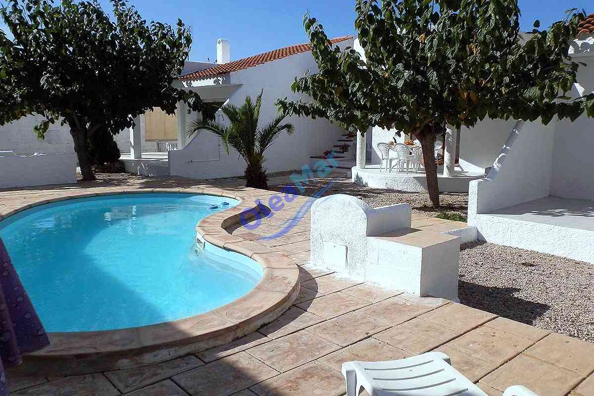 Ideal für den Spanienurlaub mit Hund. Gernießen Sie Ihren Uraub in einem schönen Ferienhaus vermittelt durch RIOMAR.NET